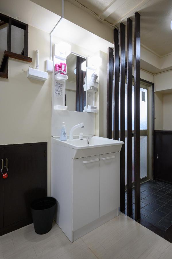 טוקיו Premier Suite Shinjuku Akebonobashi Front מראה חיצוני תמונה
